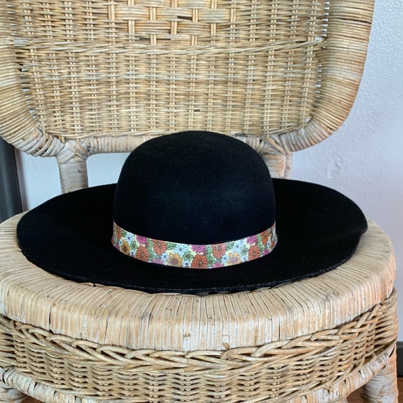 Accessories - Boho Brim Hat